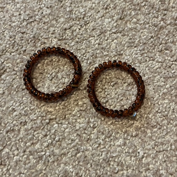 NWOT Set of 5 Small Teleties | 2 Tortoise, 3 Black Silk Scrunchies - Picture 3 of 5